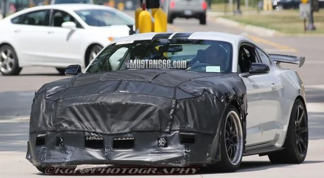 2018-Shelby-GT500-First-Sighting-2-657x360.webp