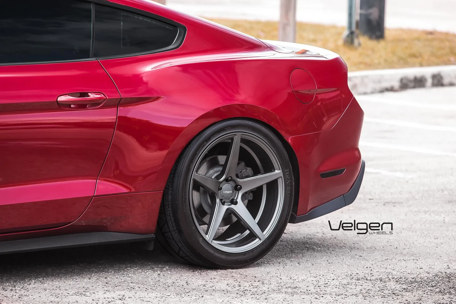 Ruby-red-Classic5-Matte-Gunmetal-7.webp