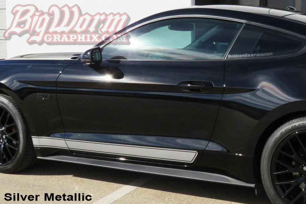 mus6-blk-silver-met-fender-door-rocker_1000x667.webp