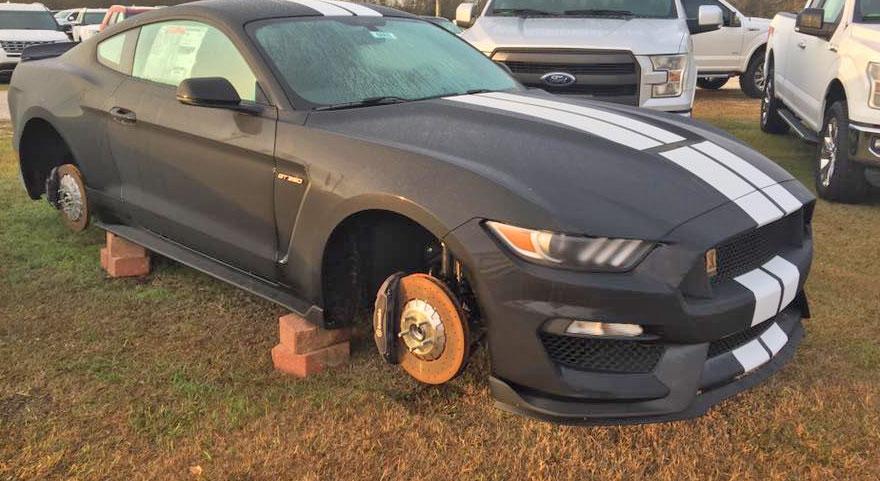 mustangwheels11.jpg