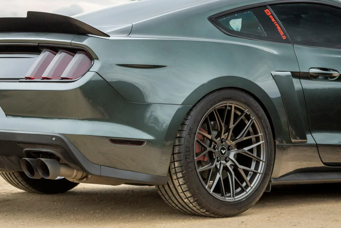ford-mustang-green-vorsteiner-v-ff-107-carbon-graphite-wheels-06.webp
