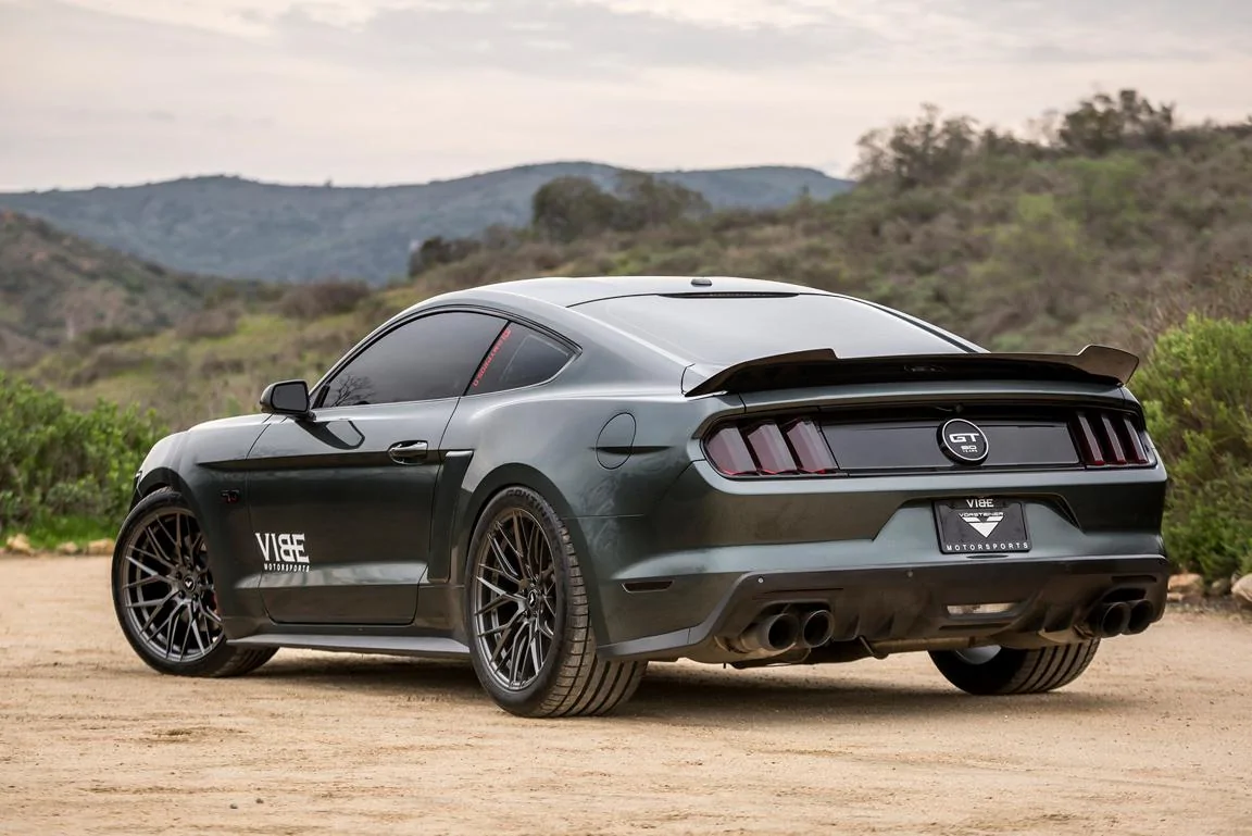 ford-mustang-green-vorsteiner-v-ff-107-carbon-graphite-wheels-13.webp