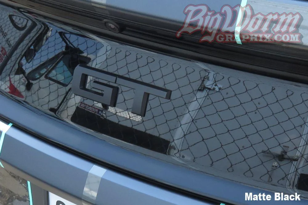 mus6-emblems-rear-gt-matte-blk_1000x667.webp