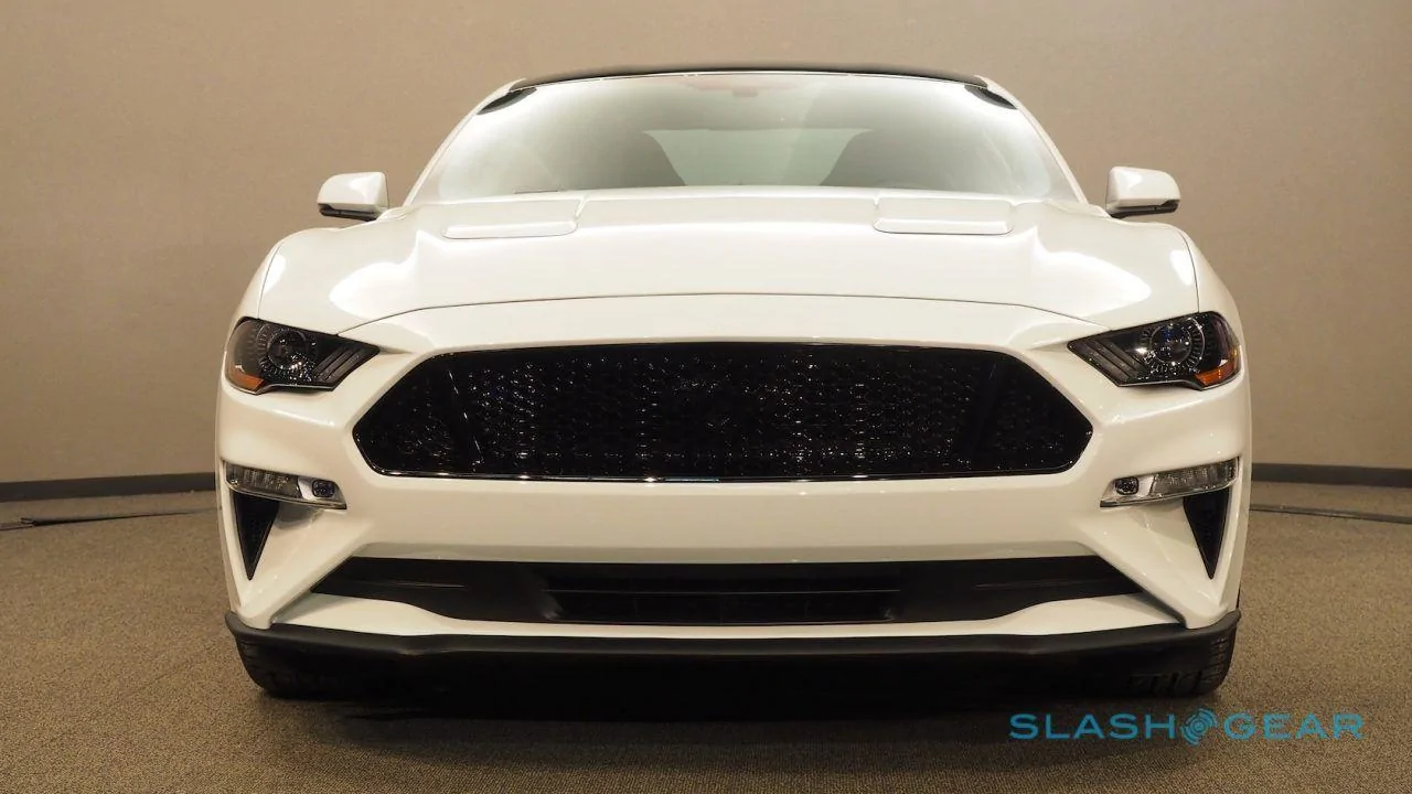 2018-ford-mustang-gt-13-1280x720.webp