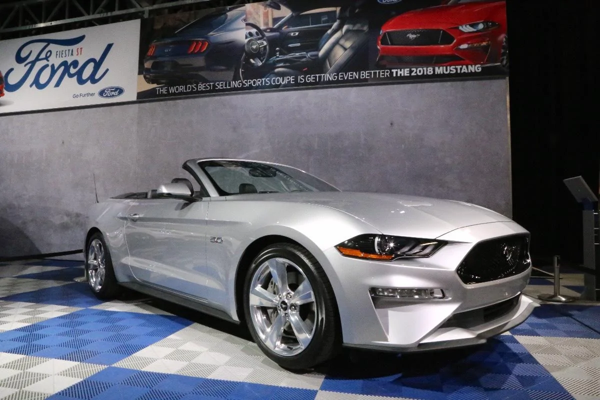 2018-Mustang-GT-Convertible-Impression-245.webp