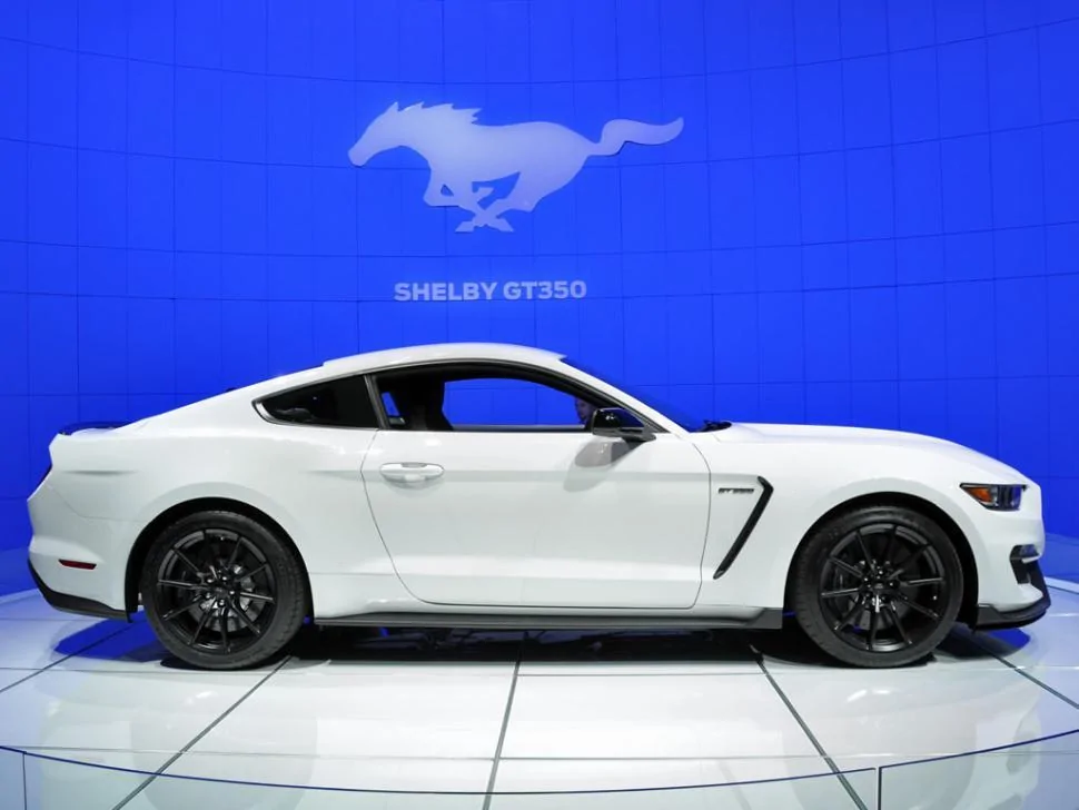 nydn-la-2016-ford-mustang-shelby-gt350-profile.webp