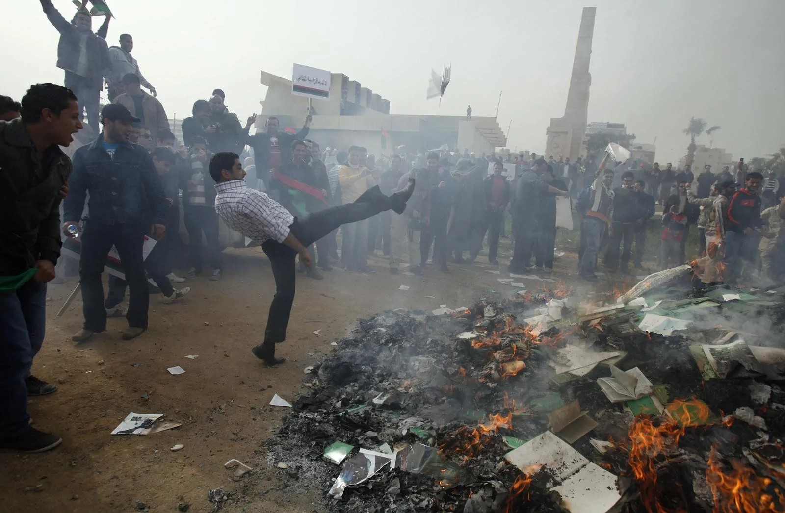 Burning%20the%20Green%20Book%20-%20Asmaa%20Waguih%20Reuters%20-%20full.webp