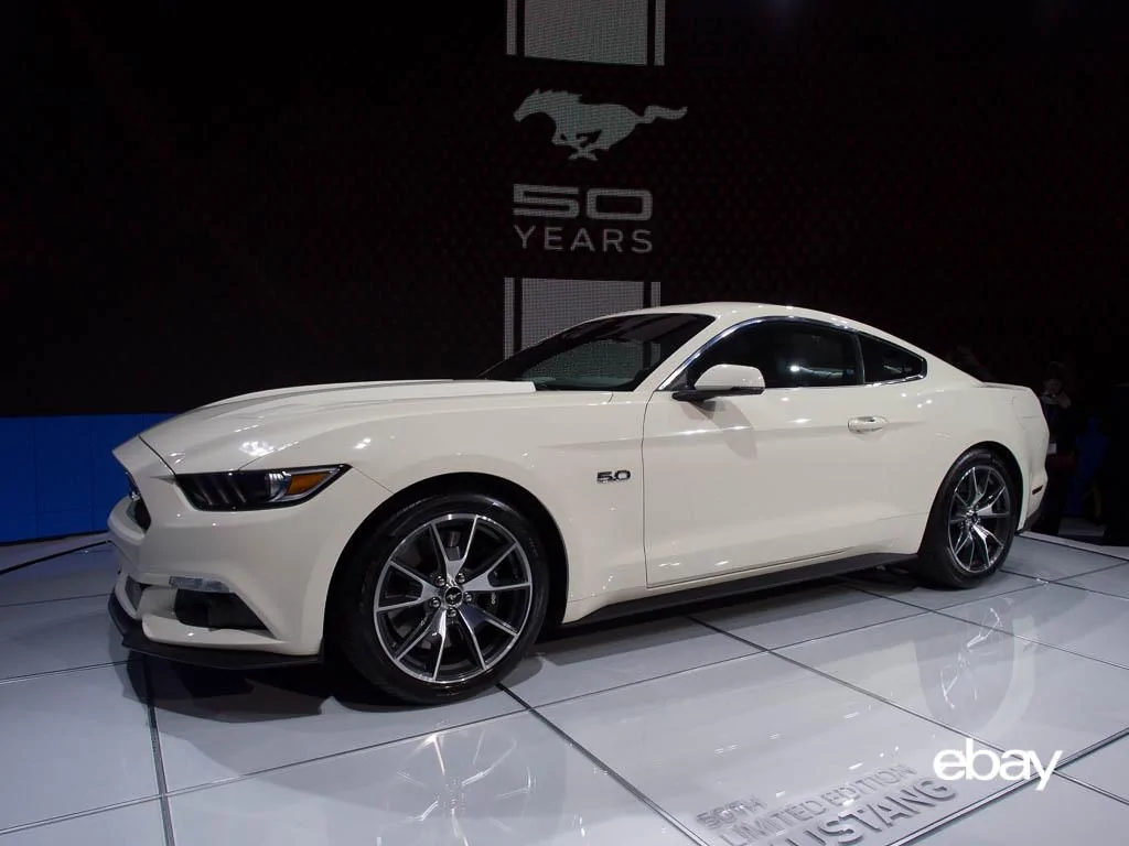 2015_ford_mustang_50anniv_05.webp
