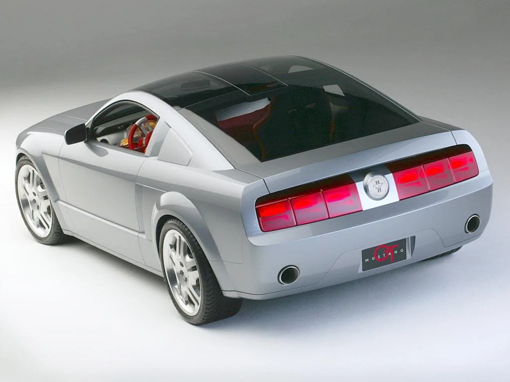 2003_Ford_MustangGTCoupeConcept2.webp
