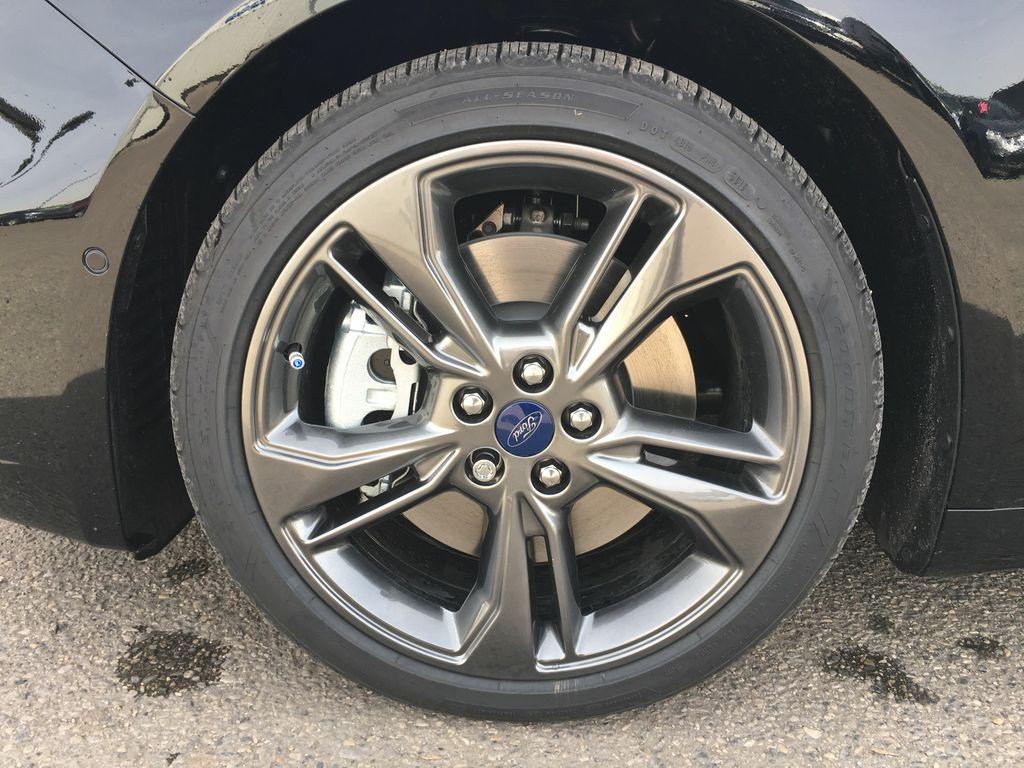 automobiles-new-2017-ford-fusion-sport-1036527-left-front-rim-and-tire-photo-Image.jpg