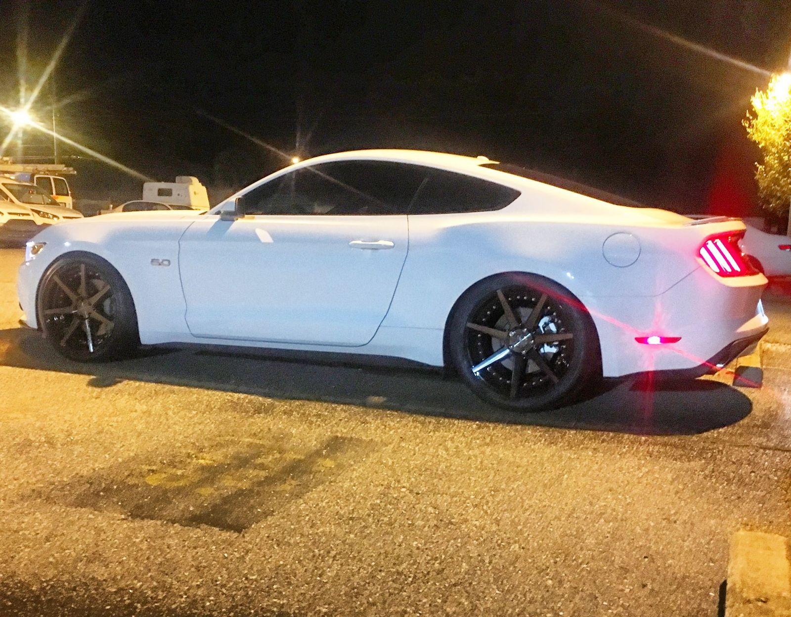 oxford-white-fords-mustang-gt-s550-vertini-dynasty-slate-grey-machined-concave-wheels.jpg
