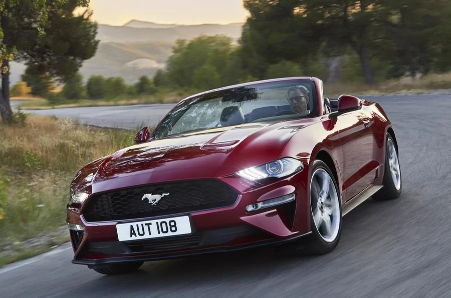 ford_2017_mustang_03.webp