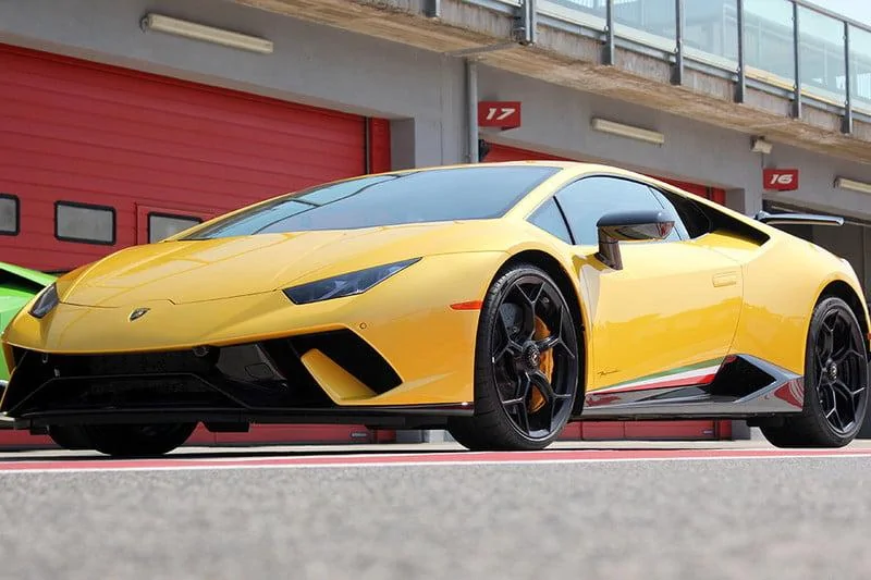 2018-lamborghini-huracan-performante-25-2-800x533-c.webp