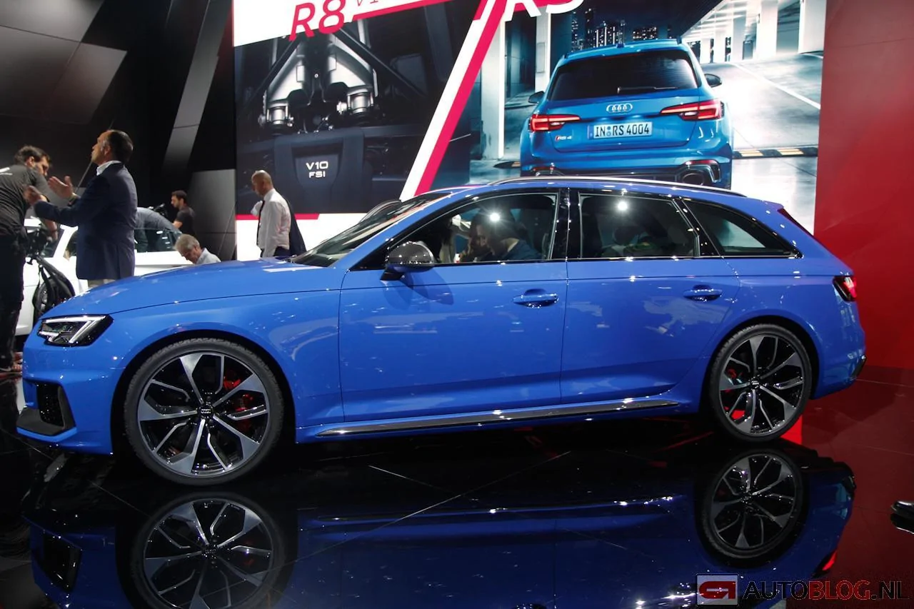audi-rs4-1015.webp