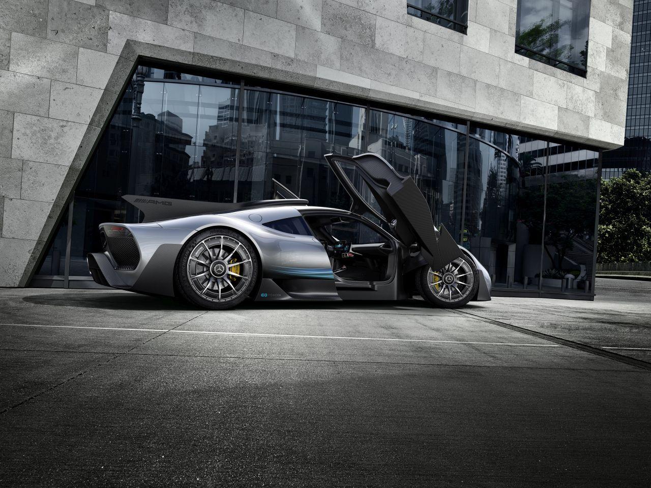 Mercedes-AMG-Project-One-2018-0007.jpg