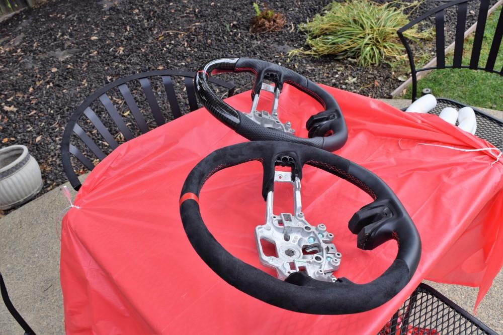 DCTMS_GT350_R_Steering_Wheel_11.jpg