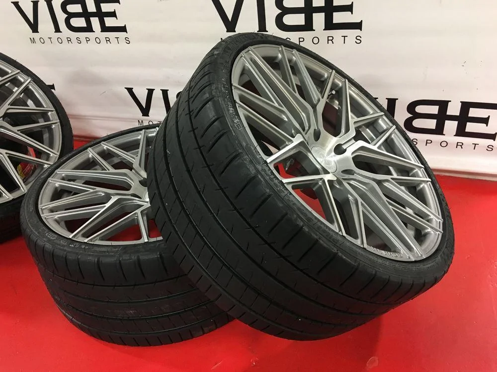 80-rohana_rfx10_brush_titanium_20x10_20x11_michelin_02_634bda75dbf5c9b9caa76f7d957a5d04058e414e.webp