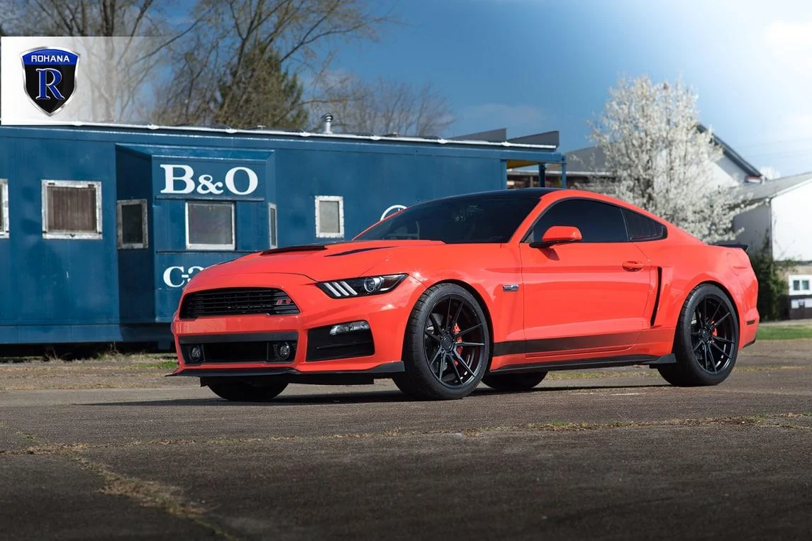 compition-orange-ford-mustang-rohana-rf2-matte-black-nitto-invo-tires-wheels-1.webp
