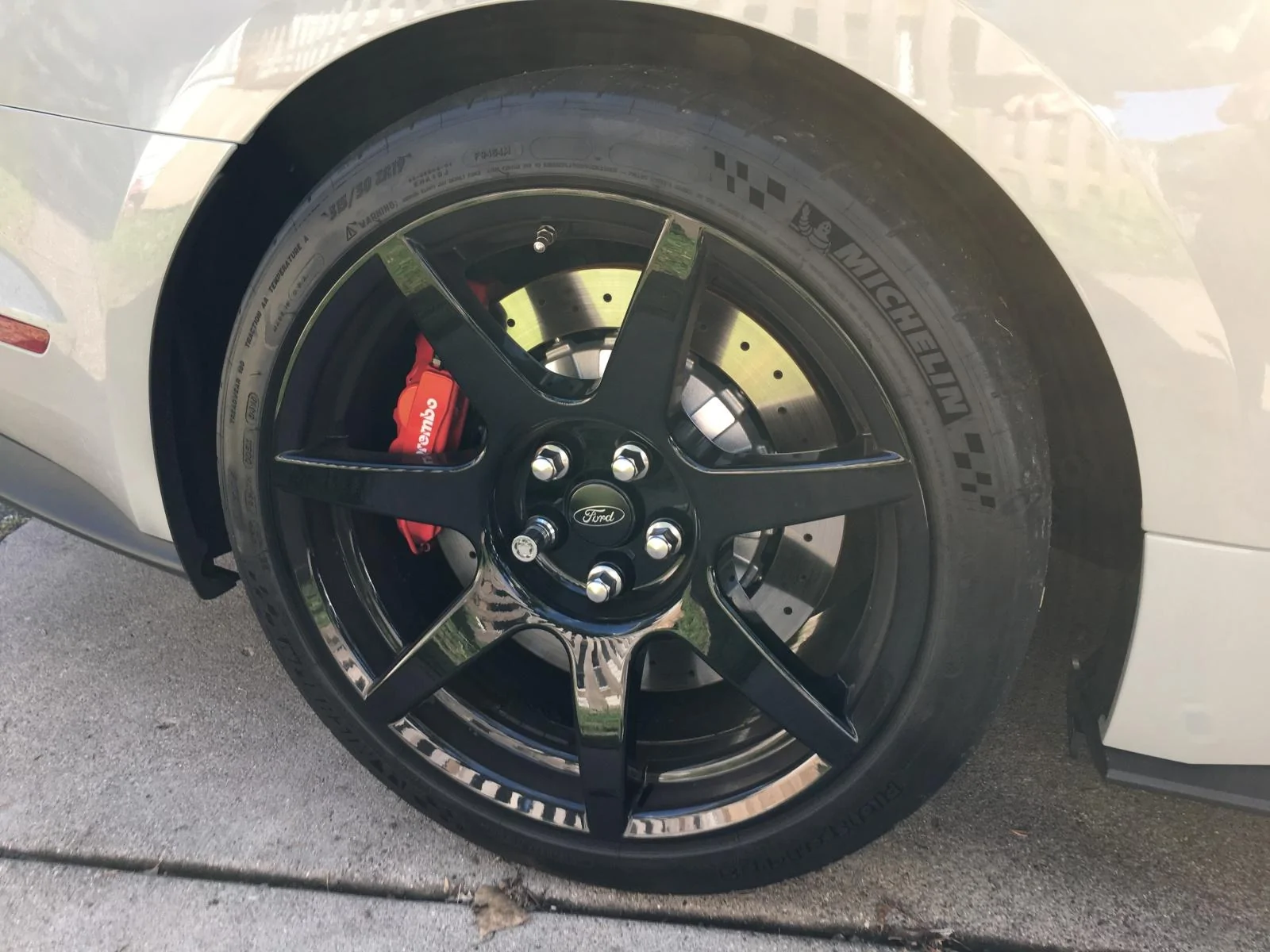 r7j1bp.webp