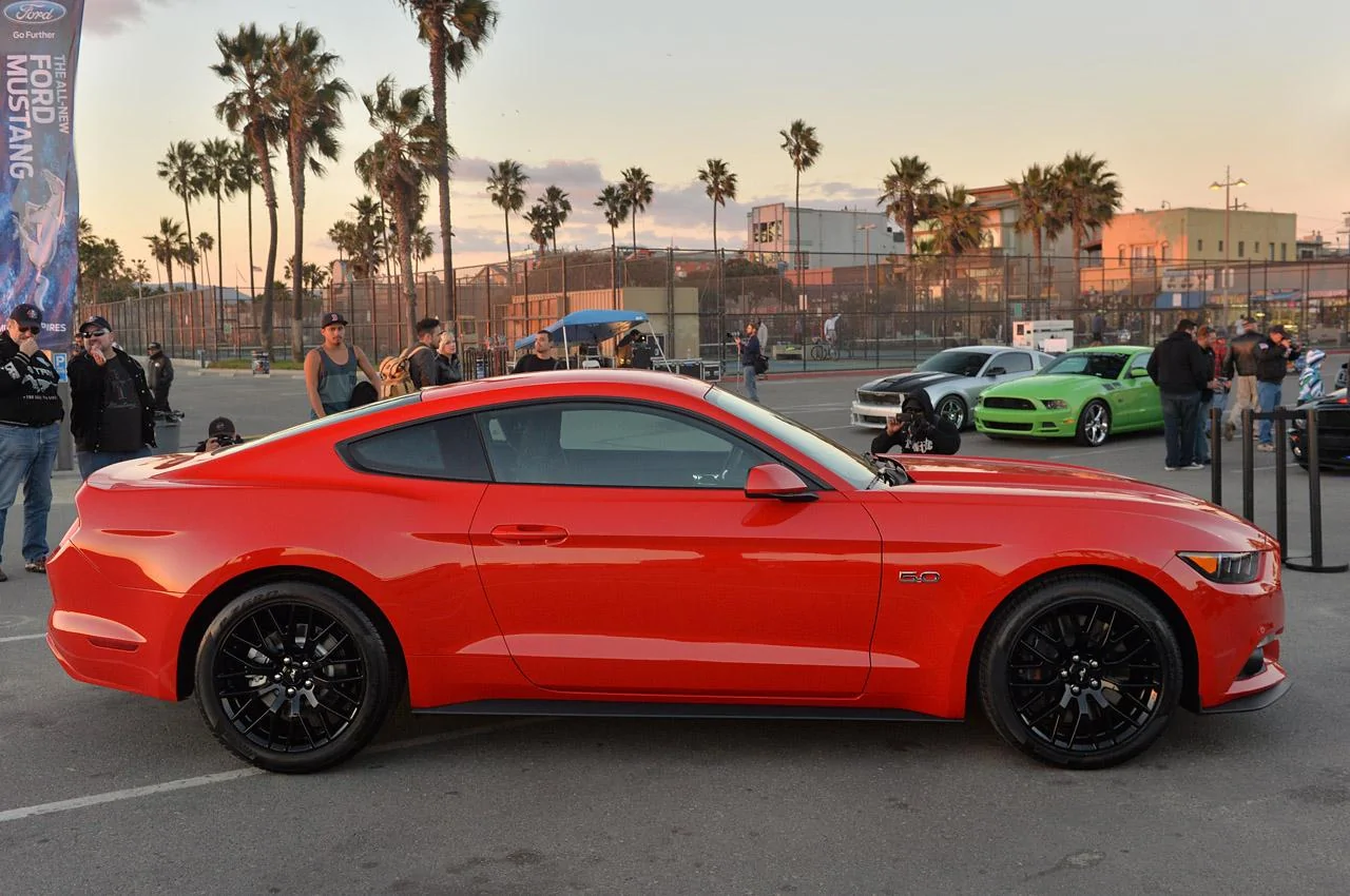 11-2015-ford-mustang-venice.webp