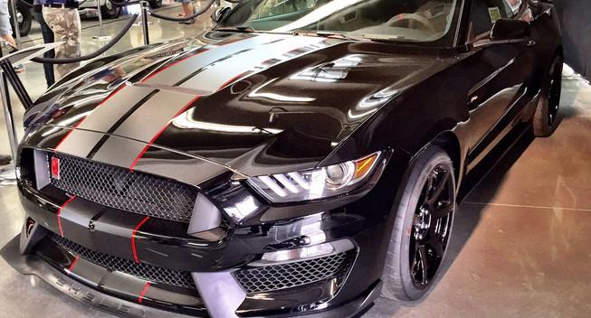 2016-gt350-charlotte-3_653.jpg