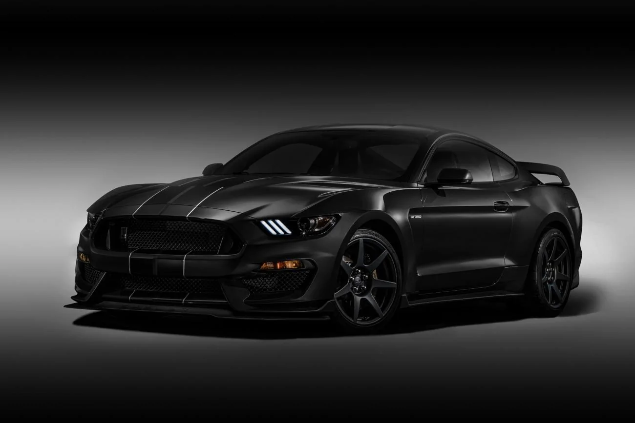 ShelbyGT350R_01_HR.webp