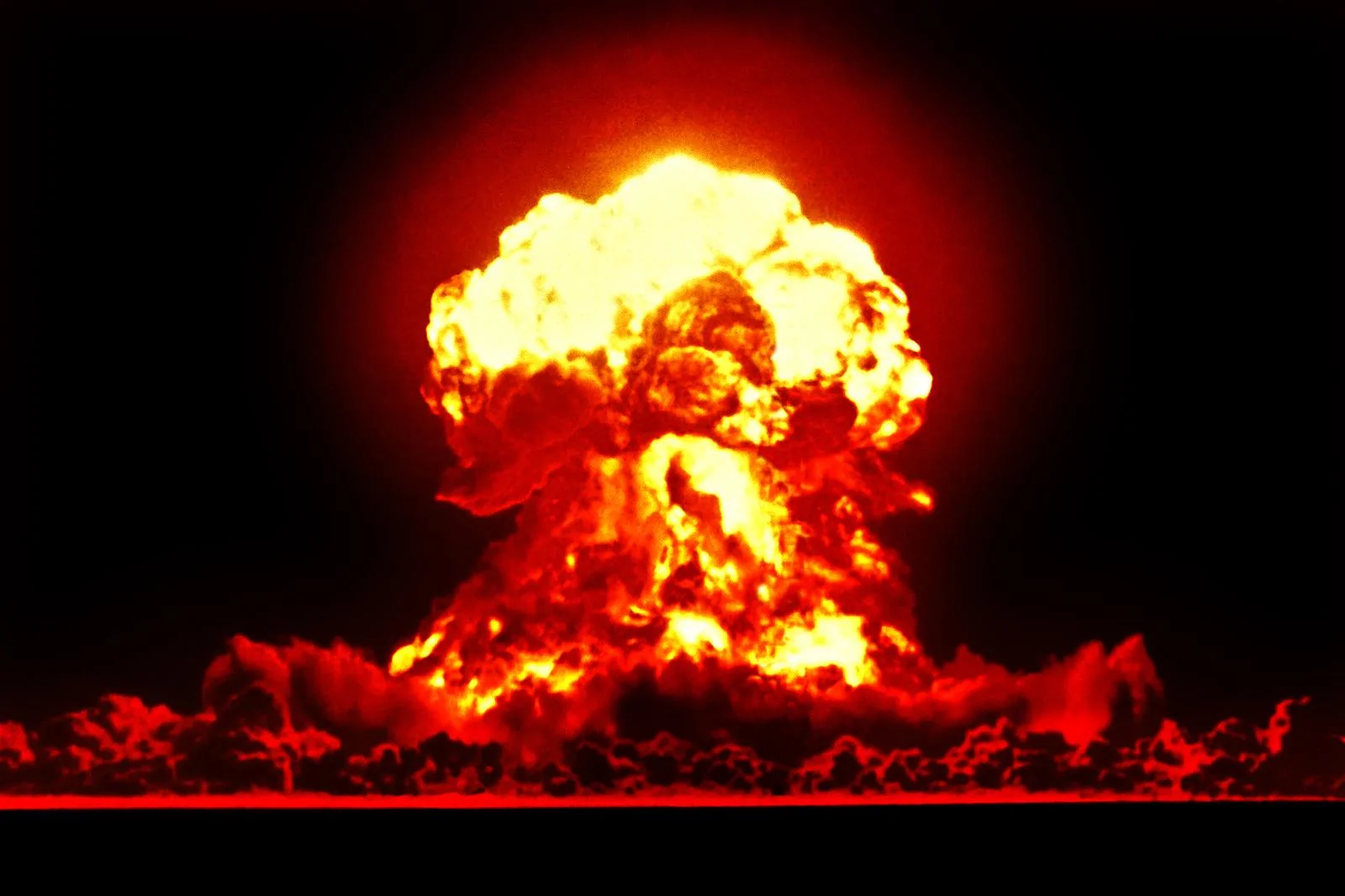 170821-nuclearexplosion-stock.webp