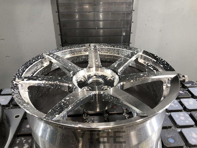 80-forged_7spoke_wheel_09_9925060e564a60d57df6f9cf44af5a5578a958ec.jpg