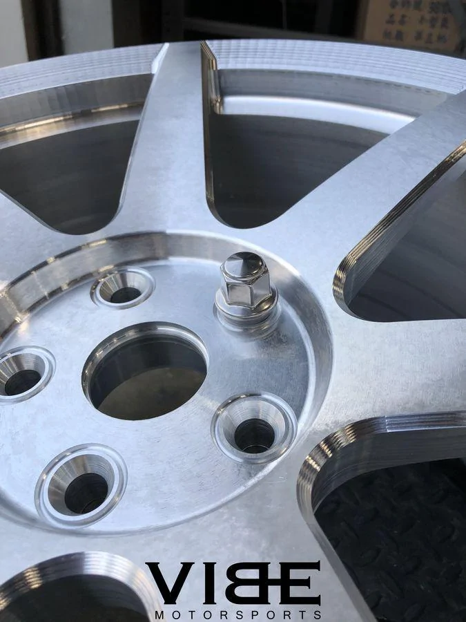 ged_7spoke_wheels_gt350_ford_gt350r_08_vibemotorsports__ffed2fa578bf604ac2a6397c2ae30812540c3...webp
