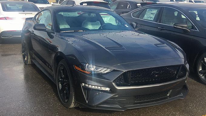 2018_Mustang_GT_1.jpg