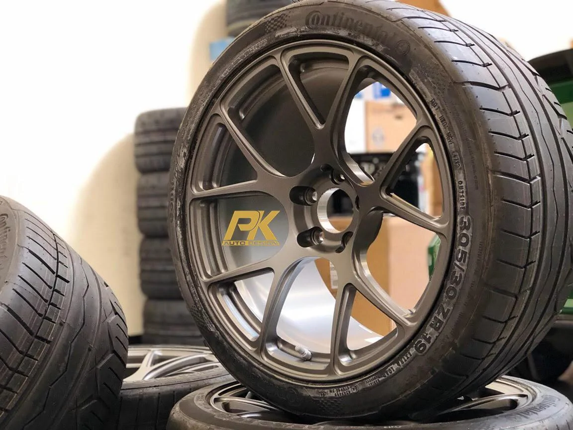bc-forged-rz05-matte-gunmetal-concave-wheels.webp