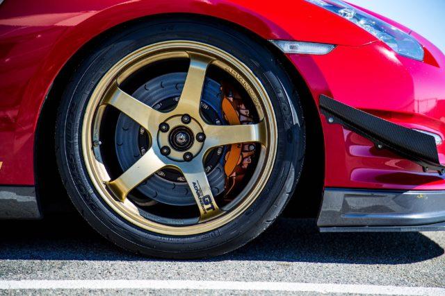 carbon-revolutions-carbon-fiber-wheels-true-gains-at-the-track-0033-640x427.jpg