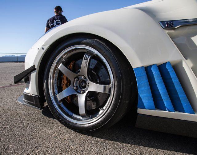 carbon-revolutions-carbon-fiber-wheels-true-gains-at-the-track-0034-640x504.jpg