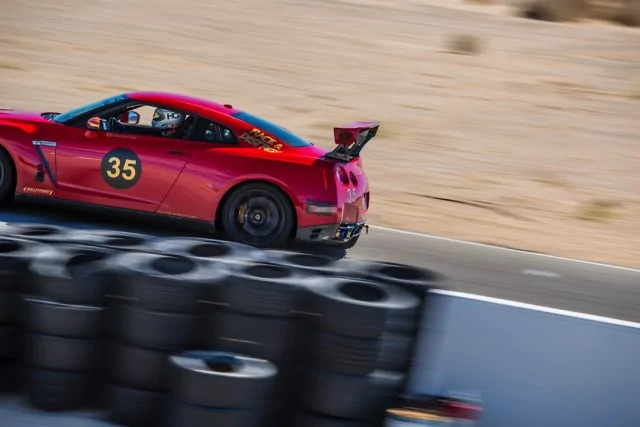 carbon-revolutions-carbon-fiber-wheels-true-gains-at-the-track-0039-640x427.webp
