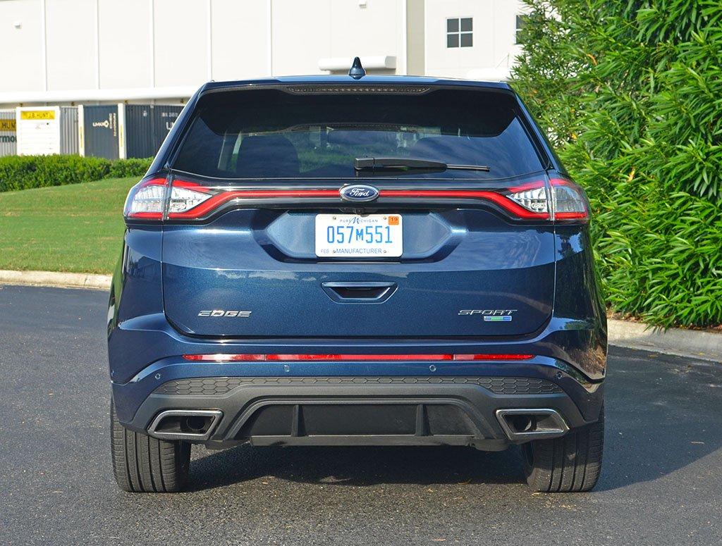 2017-ford-edge-sport-rear.jpg