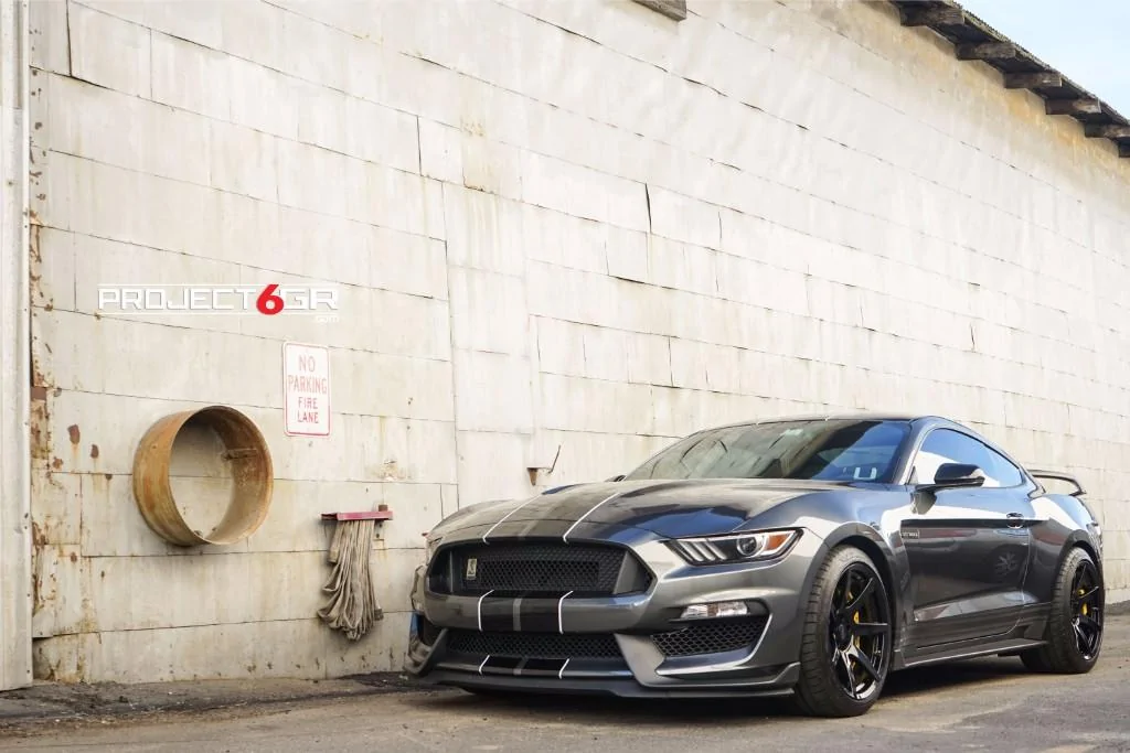 project-6gr-wheels-gloss-black-r-spec-8201-04.webp