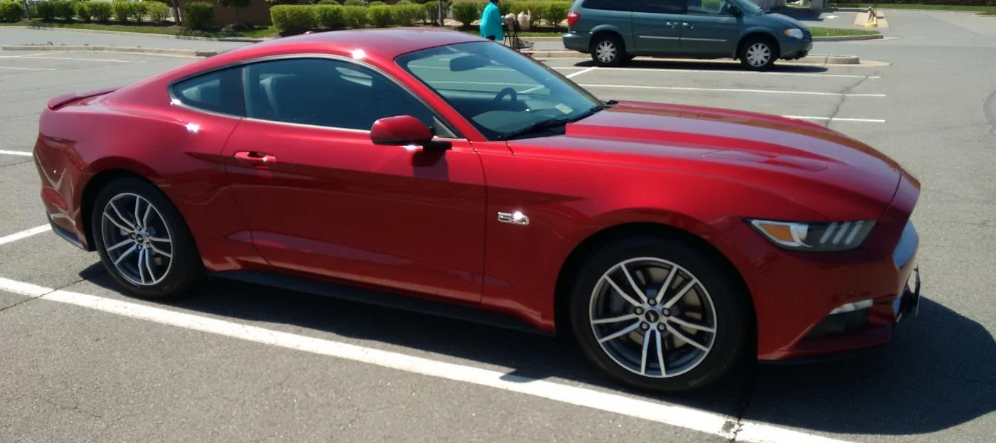 2015_Mustang_04_sm.webp