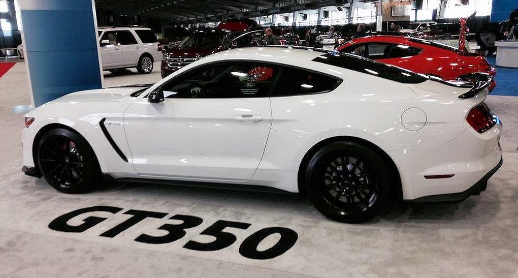 TulsaAutoShow-GT350-ad1.JPG