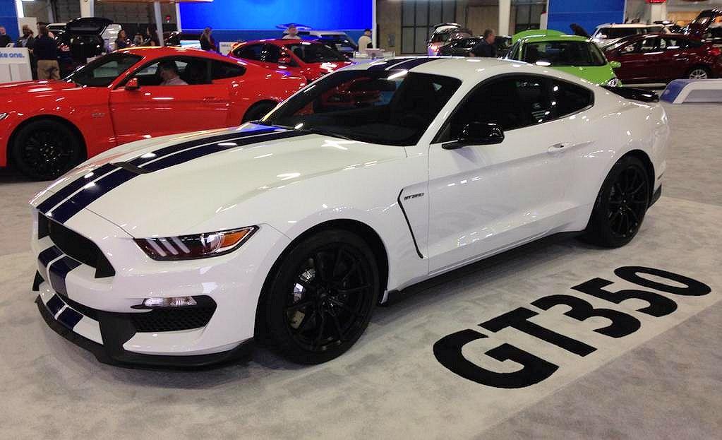 TulsaAutoShow-GT350-m2.JPG