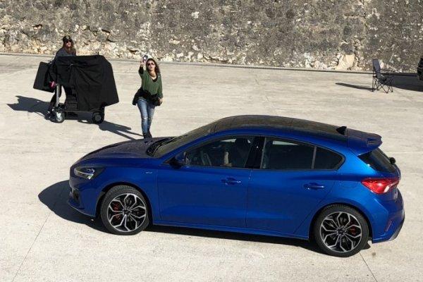 The-new-2019-Ford-Focus-without-a-mask-.jpg