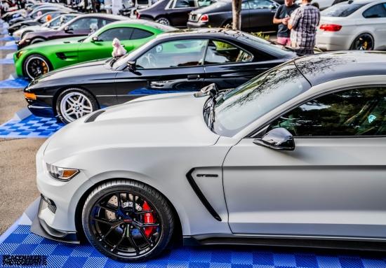 avalanche-grey-ford-mustang-shelby-gt350r-forgeline-vx1r-gloss-black-deep-concave-wheels.jpg