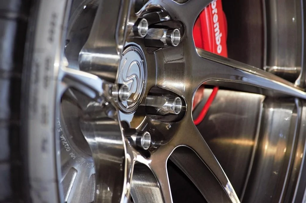 Signature_Lug_Nut_Option_1_4.webp