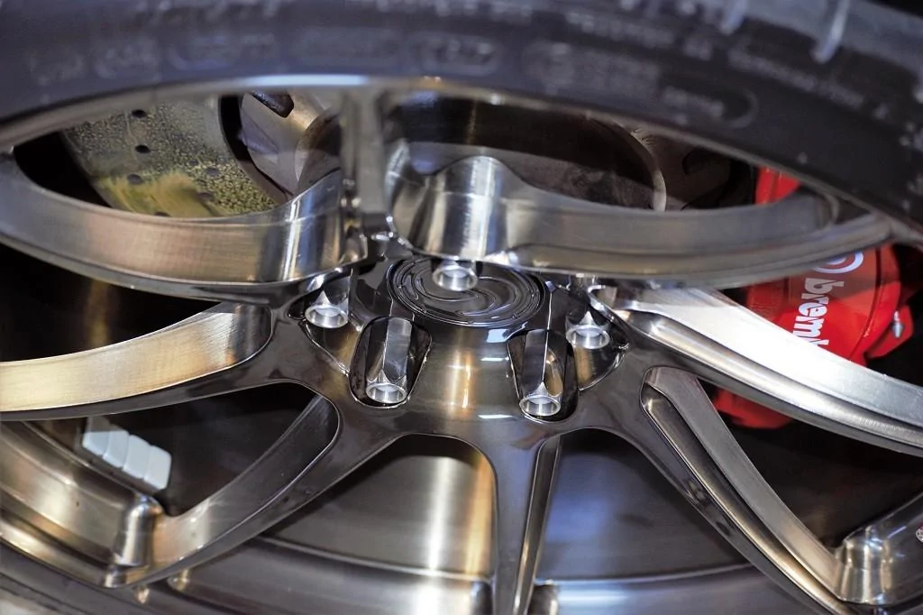 Signature_Lug_Nut_Option_2_6.webp