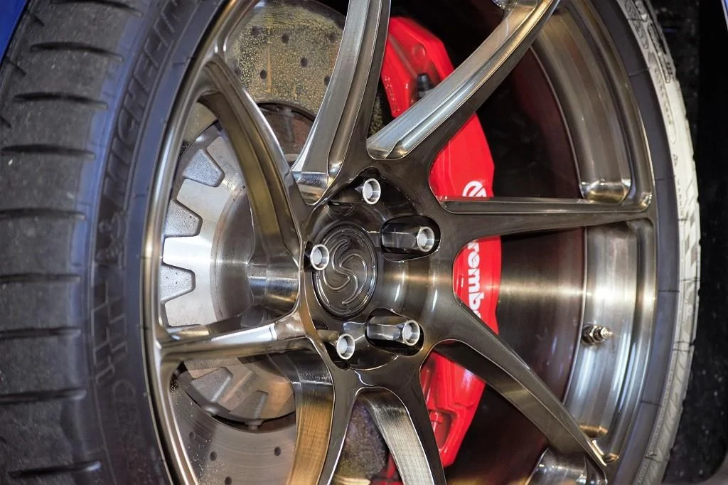 Signature_Lug_Nut_Option_2_1.webp