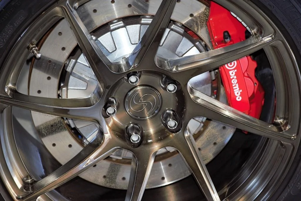 Signature_Lug_Nut_Option_1_3.webp