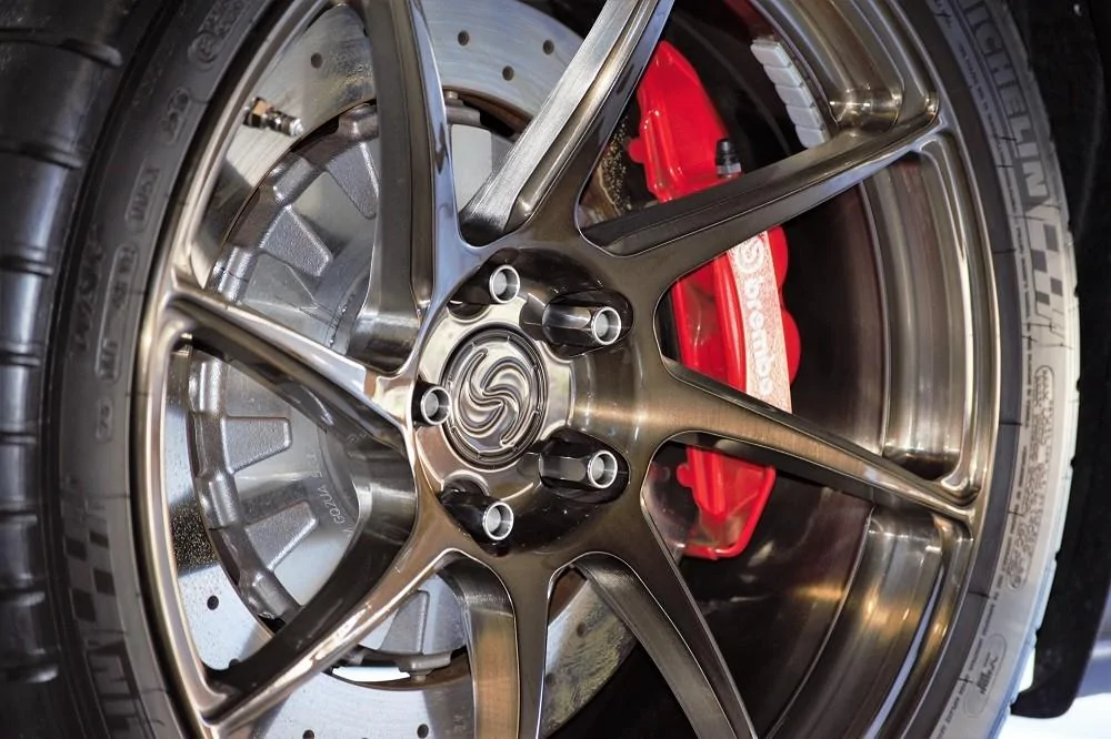 Signature_Lug_Nut_Option_2_3.webp