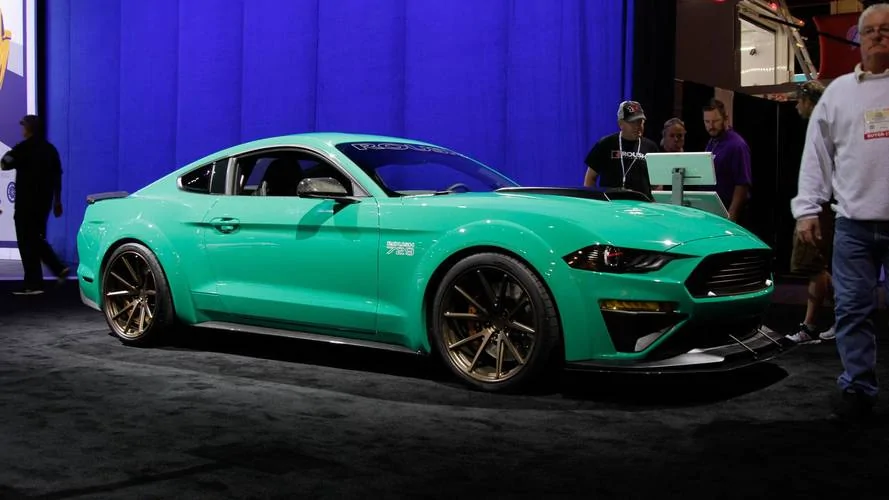 2018-ford-mustang-729-wide-body-triathlete-by-roush-performance.webp