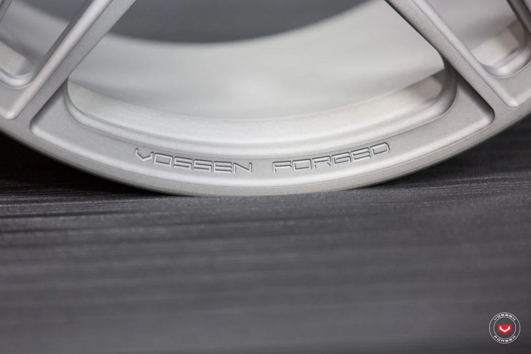 Vossen-Forged-M-X1-Wheel-C06-Space-Grey-M-X-Series-%C2%A9-Vossen-Wheels-2018-1001-1047x698.webp