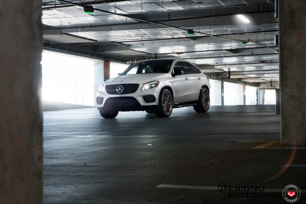 Mercedes-Benz-GLE-43-Vossen-Forged-ML-X3-%C2%A9-Vossen-Wheels-2018-1005-1047x698.webp
