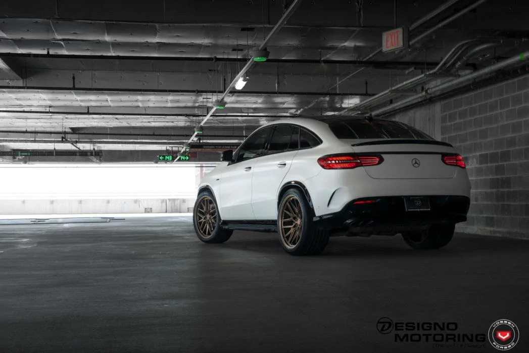 Mercedes-Benz-GLE-43-Vossen-Forged-ML-X3-%C2%A9-Vossen-Wheels-2018-1001-1047x698.webp